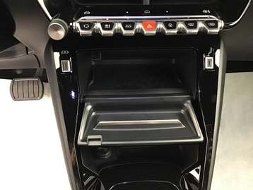 Image véhicule  Peugeot 2008 (18)