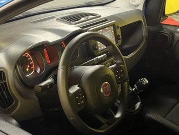 Image véhicule  Fiat PANDA (21)