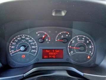 Image véhicule Fiat FIORINO (14) Image véhicule Fiat FIORINO (14)