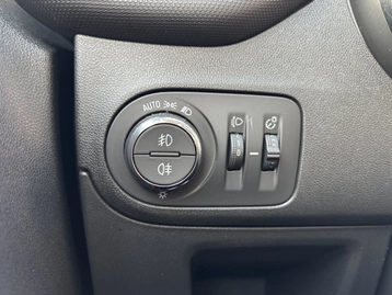 Image véhicule  Opel CROSSLAND (23)
