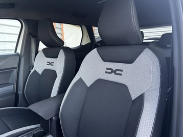 Image véhicule  Dacia Duster (3) (4)