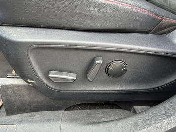 Image véhicule  Ford KUGA (19)