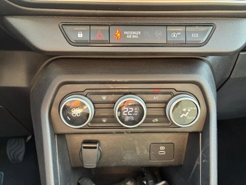 Image véhicule  Dacia JOGGER (34)