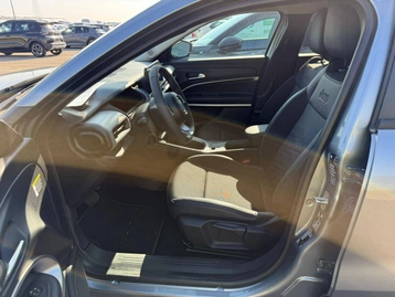 Image véhicule  Jeep AVENGER (6)