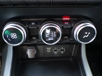 Image véhicule  Renault ARKANA (10)