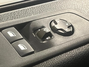 Image véhicule Citroën JUMPY (24) Image véhicule Citroën JUMPY (24)