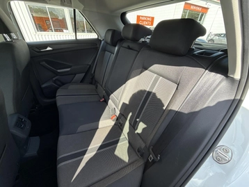 Image véhicule  Volkswagen T-ROC (15)