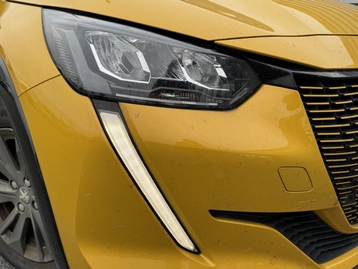 Image véhicule  Peugeot 208 (10)