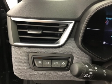 Image véhicule  Renault CLIO (24)