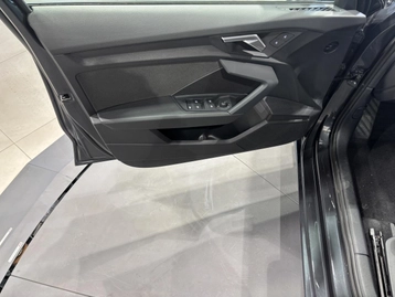 Image véhicule Audi A3 SPORTBACK (8) Image véhicule Audi A3 SPORTBACK (8)