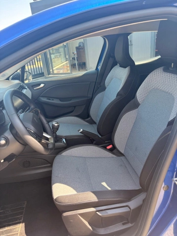 Image véhicule  Renault CLIO V (9)