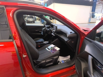 Image véhicule  Peugeot 2008 (2)