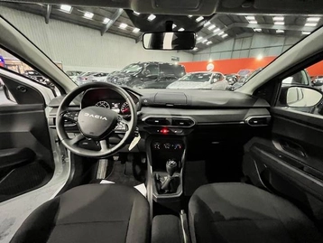 Image véhicule  Dacia SANDERO (15)