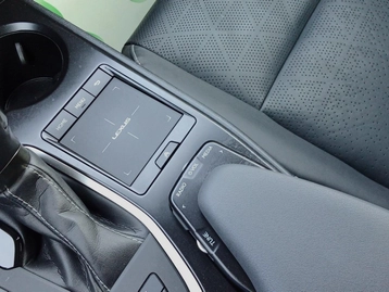 Image véhicule  Lexus UX (36)