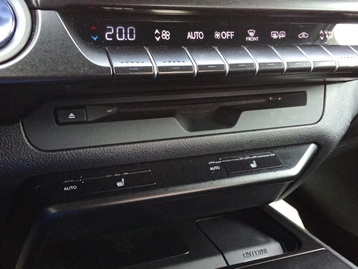 Image véhicule  Lexus UX (35)