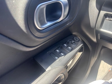 Image véhicule  Citroën C5 AIRCROSS (19)