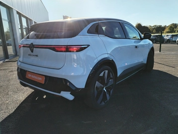 Image véhicule  Renault MEGANE E-TECH (4)