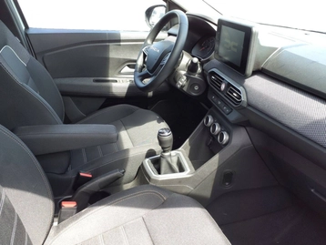 Image véhicule  Dacia SANDERO (9)