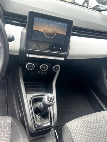 Image véhicule  Renault CLIO (10)