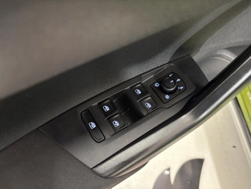 Image véhicule  Volkswagen TAIGO (8)