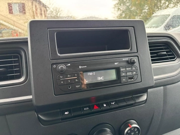 Image véhicule Renault MASTER (9) Image véhicule Renault MASTER (9)