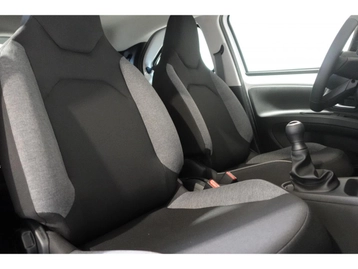 Image véhicule  Toyota AYGO (1)