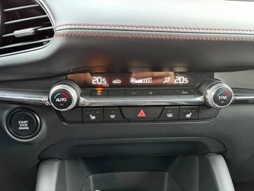 Image véhicule  Mazda MAZDA 3 (14)