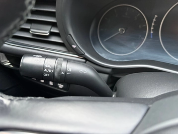 Image véhicule  Mazda MAZDA 3 (23)