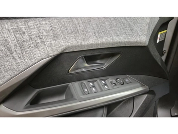 Image véhicule  Peugeot 5008 (2)