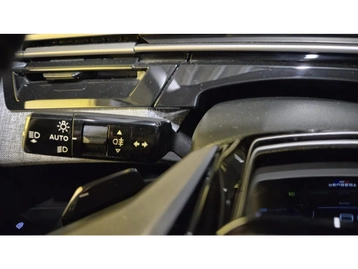 Image véhicule  Peugeot 5008 (17)