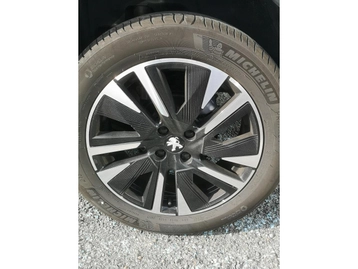 Image véhicule  Peugeot 2008 (4)