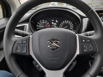 Image véhicule  Suzuki S-CROSS (11)