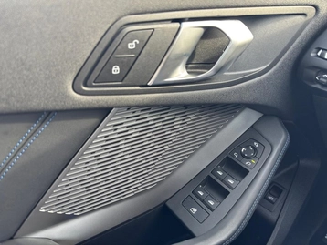 Image véhicule  BMW SÉRIE 1 (19)