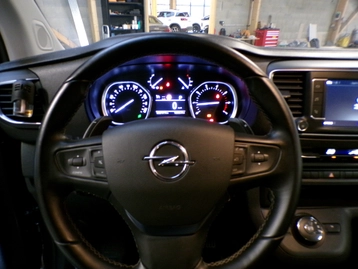 Image véhicule  Opel VIVARO (11)