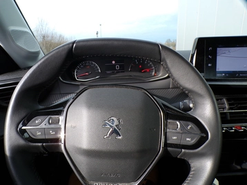 Image véhicule  Peugeot 208 (17)