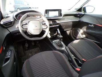 Image véhicule  Peugeot 208 (12)