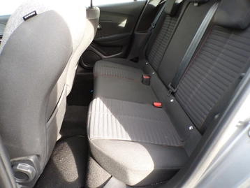 Image véhicule  Peugeot 208 (11)