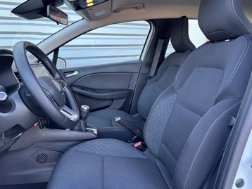 Image véhicule  Renault CLIO (3)