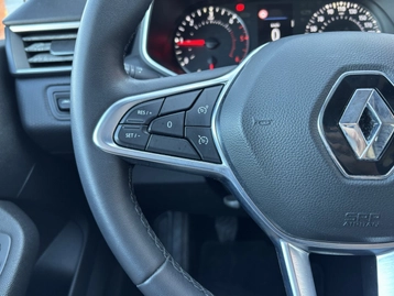 Image véhicule  Renault CLIO (8)