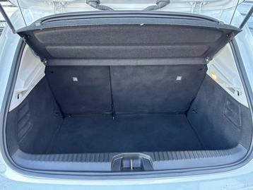 Image véhicule  Renault CLIO (5)