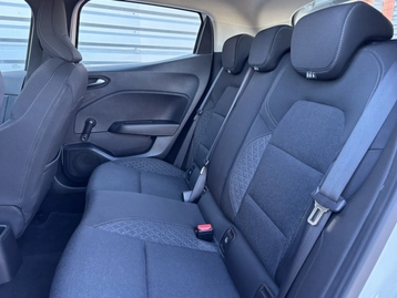 Image véhicule  Renault CLIO (4)