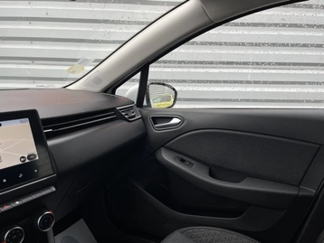 Image véhicule  Renault CLIO (25)