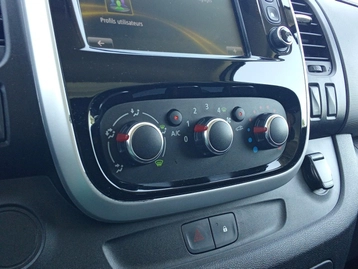 Image véhicule  Renault TRAFIC (12)