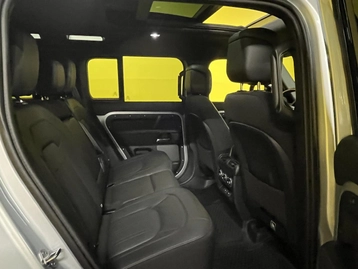 Image véhicule  Land Rover Defender (29)