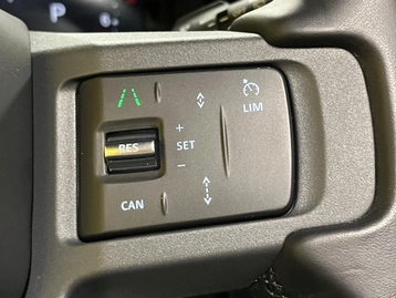 Image véhicule  Land Rover Defender (27)