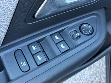 Image véhicule  Citroën C4 (18)