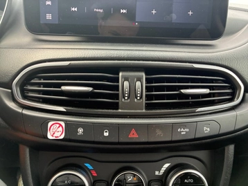 Image véhicule  Fiat TIPO SW (26)