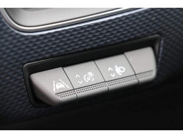 Image véhicule  Renault ARKANA (27)