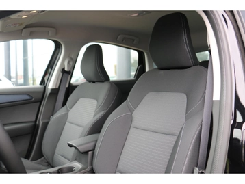 Image véhicule  Renault ARKANA (15)
