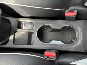 Image véhicule  Renault CAPTUR (15)